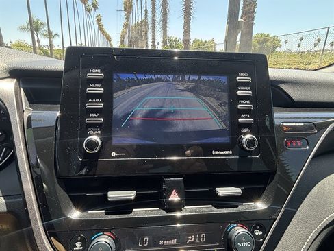 Used 2022 Toyota Camry SE FWD image 24