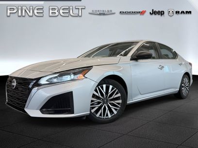 Used 2024 Nissan Altima 2.5 SV