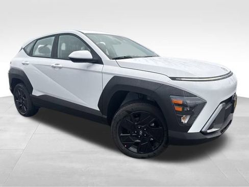 New 2026 Hyundai Kona SE image 1