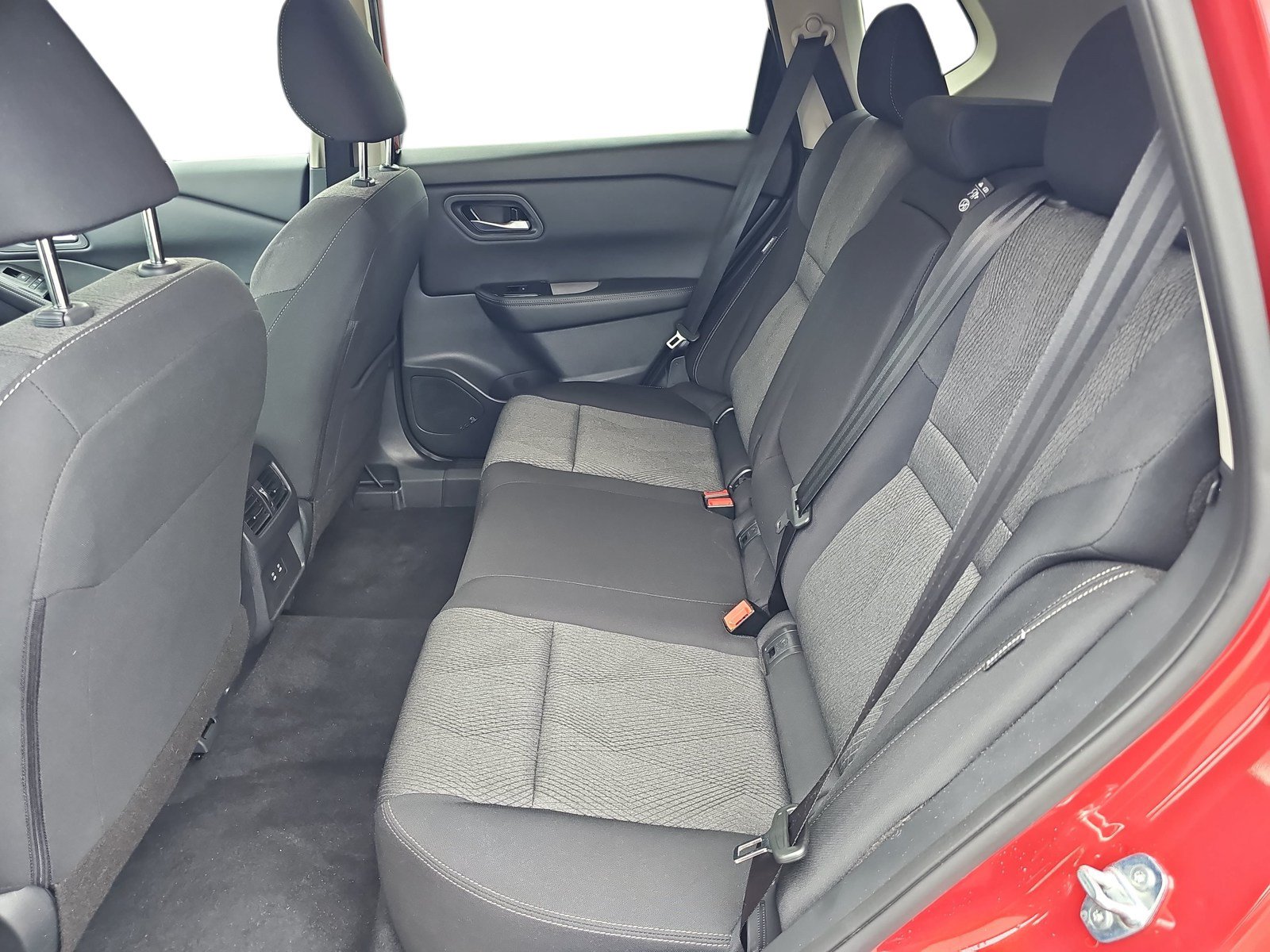 Used 2026 Nissan Rogue SV FWD image 11