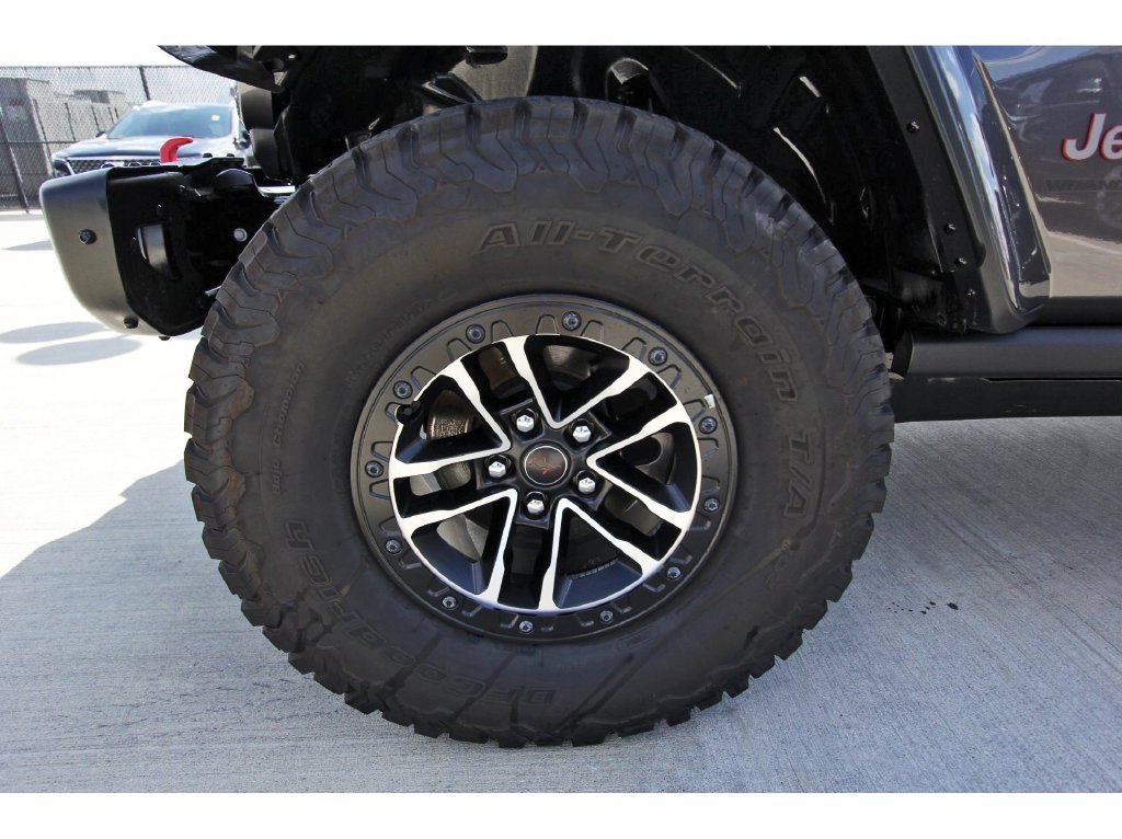 Used 2026 Jeep Wrangler Unlimited Rubicon AWD/4WD image 30