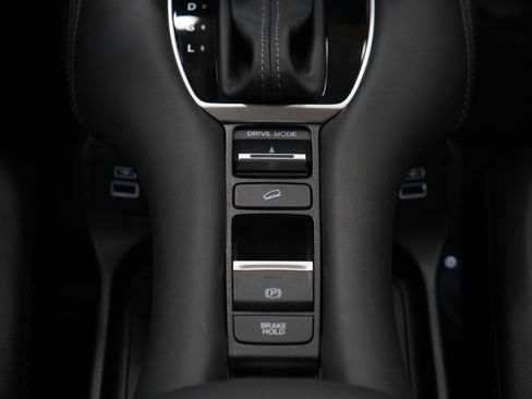 Used 2023 Honda HR-V EX-L image 19