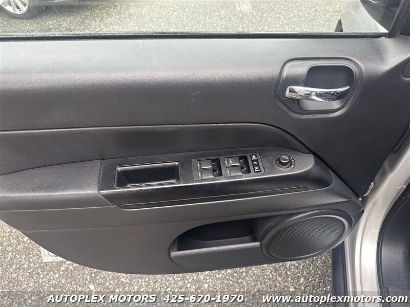 Used 2013 Jeep Compass Sport w/ All Weather Capability Group AWD/4WD image 18