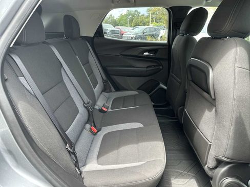 Certified 2023 Chevrolet TrailBlazer LT w/ Convenience Package FWD image 18