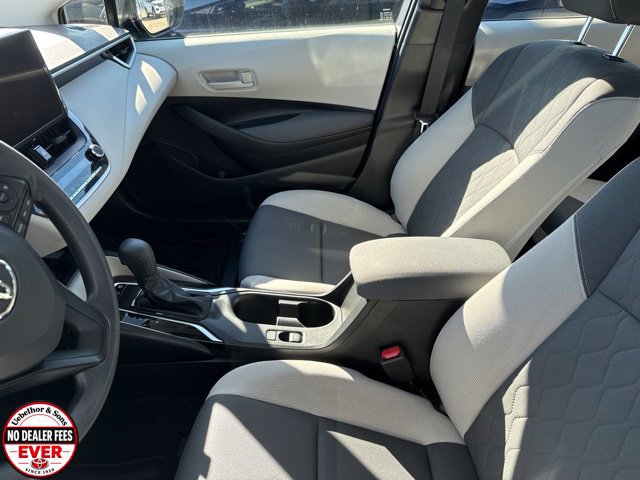 Used 2025 Toyota Corolla LE w/ LE Premium Package AWD/4WD image 3