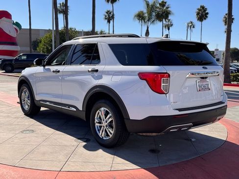 Used 2023 Ford Explorer XLT w/ Equipment Group 202A image 6