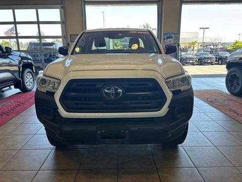 Used 2019 Toyota Tacoma SR RWD image 2