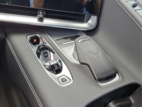 Used 2020 Chevrolet Corvette Stingray Coupe w/ 1LT image 15