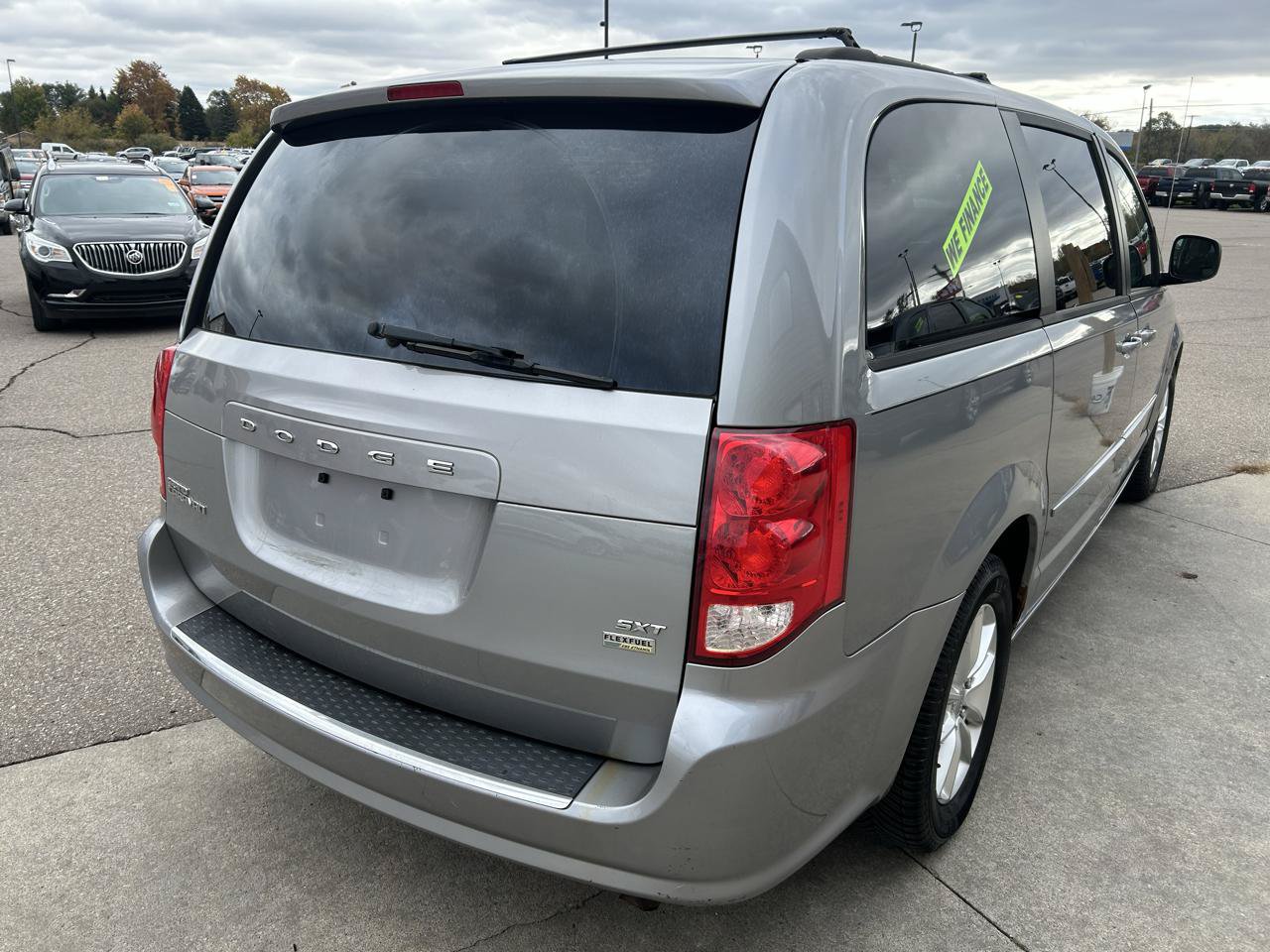 Used 2014 Dodge Grand Caravan SXT FWD image 5
