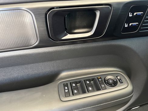 Used 2025 Hyundai Santa Fe Calligraphy AWD/4WD image 10