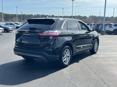 Used 2024 Ford Edge SEL image 3