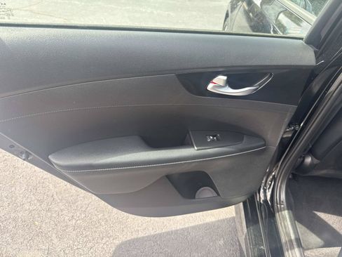 Used 2023 Kia Forte GT-Line FWD image 16