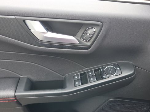 Used 2023 Ford Escape ST-Line w/ Tech Pack #1 AWD/4WD image 8