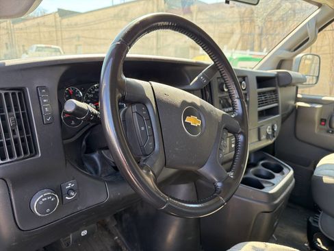 Used 2021 Chevrolet Express 3500 w/ Power Convenience Package image 8