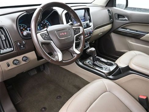 Used 2017 GMC Canyon SLT w/ Driver Alert Package image 12