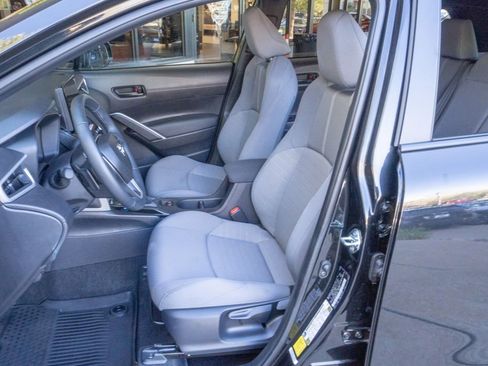 Used 2025 Toyota Corolla Cross AWD Hybrid image 8