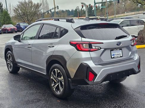 Used 2024 Subaru Crosstrek 2.0i Premium image 5
