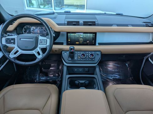 Used 2023 Land Rover Defender 110 SE image 12