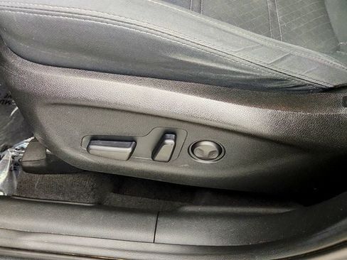 Used 2018 Kia Sorento FWD image 11