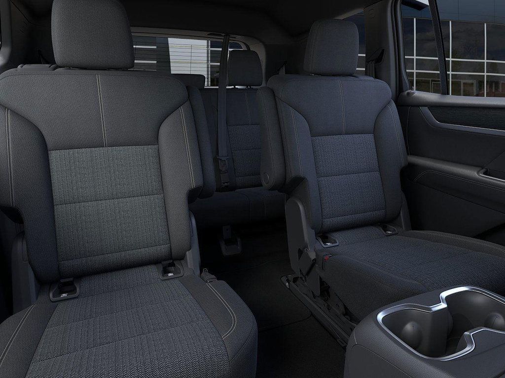 New 2026 GMC Acadia Elevation w/ Black Edition FWD image 17