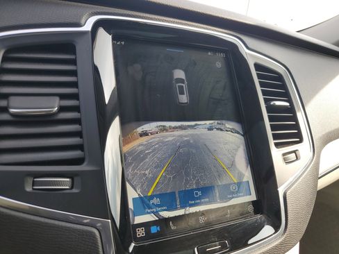 Used 2024 Volvo XC90 B5 Core image 25