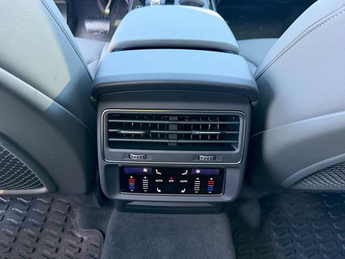 New 2025 Audi Q8 Premium Plus image 25