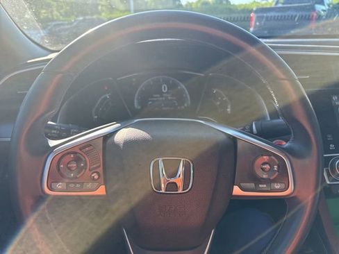Used 2016 Honda Civic Touring image 10