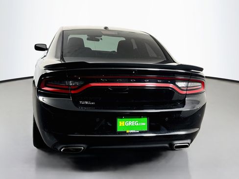 Used 2021 Dodge Charger SXT w/ Blacktop Package RWD image 8