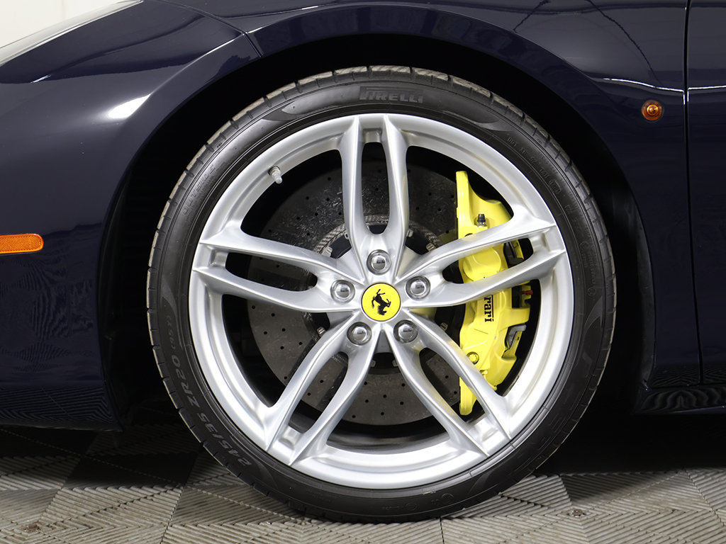 Used 2018 Ferrari 488 Spider RWD image 20