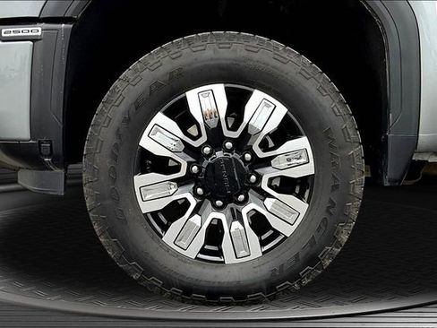 Used 2025 GMC Sierra 2500 Denali w/ Denali Reserve Package AWD/4WD image 35
