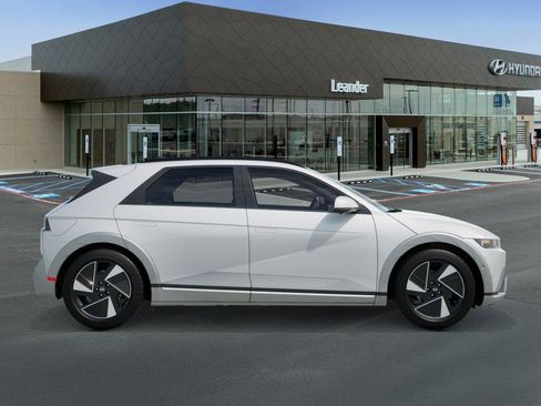 New 2026 Hyundai Ioniq 5 Limited RWD image 7