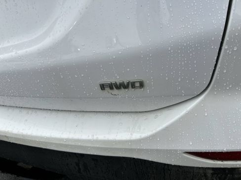 Used 2024 Chevrolet Equinox LS AWD/4WD image 10