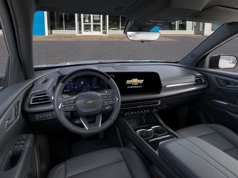 New 2026 Chevrolet Traverse LT w/ Enhanced Driving Package image 16