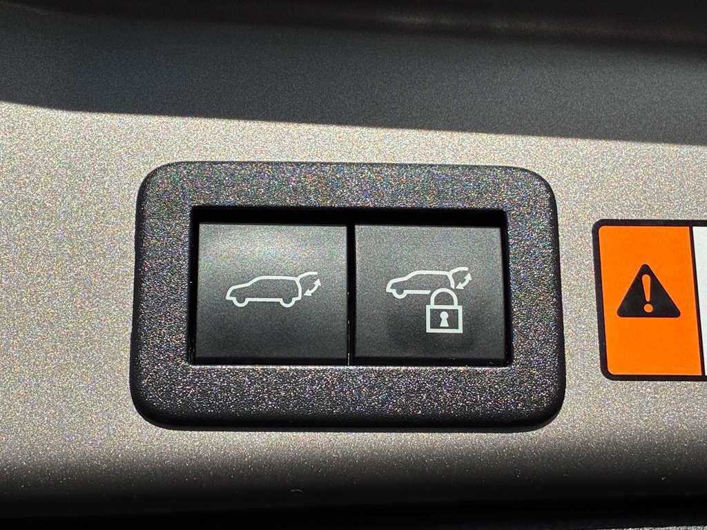 Used 2026 Toyota RAV4 XLE Premium AWD/4WD image 31