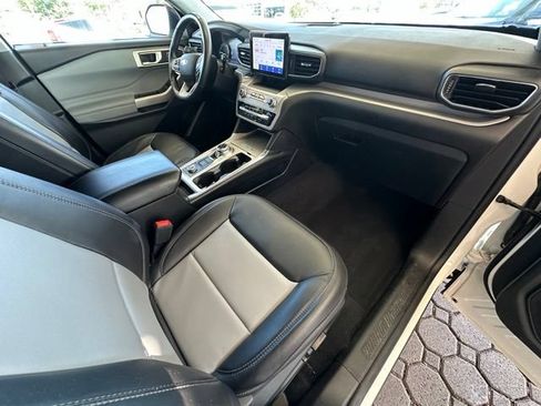 Used 2023 Ford Explorer XLT w/ Equipment Group 202A AWD/4WD image 23
