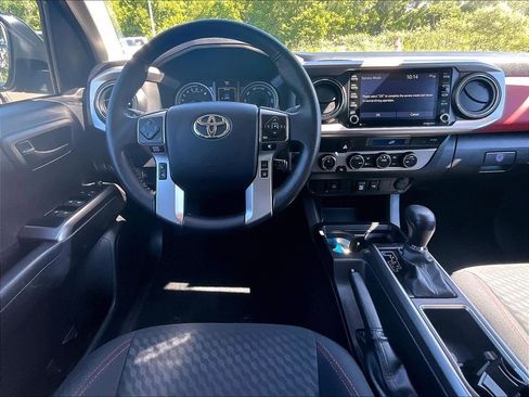 Used 2023 Toyota Tacoma SR5 AWD/4WD image 17