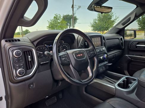 Used 2020 GMC Sierra 1500 AT4 w/ AT4 Premium Package AWD/4WD image 2