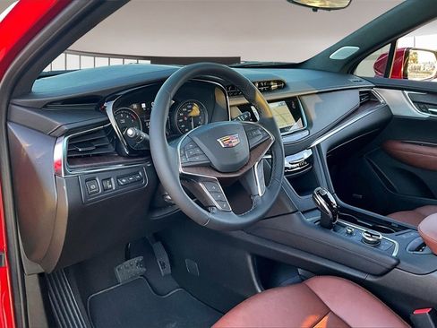 New 2026 Cadillac XT5 Premium Luxury image 6