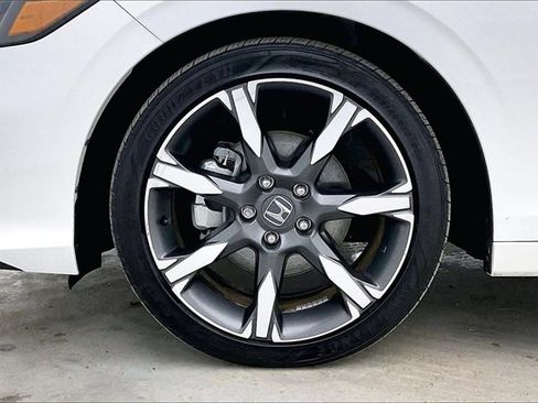 Certified 2025 Honda Civic Sport Touring image 10