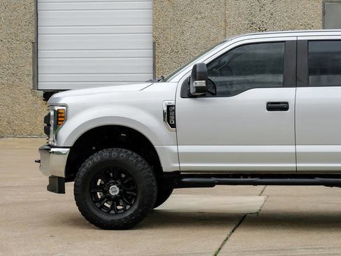 Used 2018 Ford F250 XL w/ Power Equipment Group AWD/4WD image 16