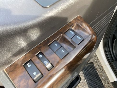 Used 2016 Ford F250 Platinum w/ FX4 Off-Road Package image 13