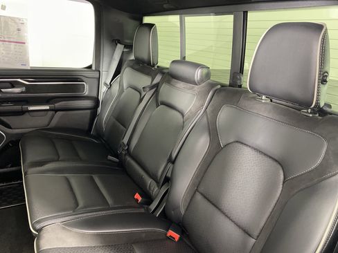 Used 2022 RAM 1500 Laramie AWD/4WD image 33