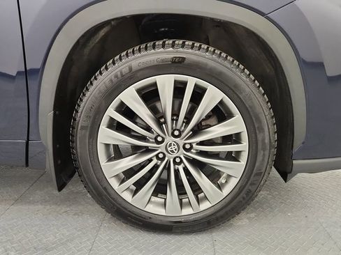 Used 2021 Toyota Highlander Limited image 33