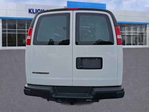 New 2025 Chevrolet Express 3500 w/ Driver Convenience Package image 4