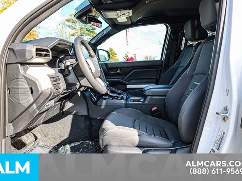 Used 2024 Toyota Tacoma TRD Off-Road image 18