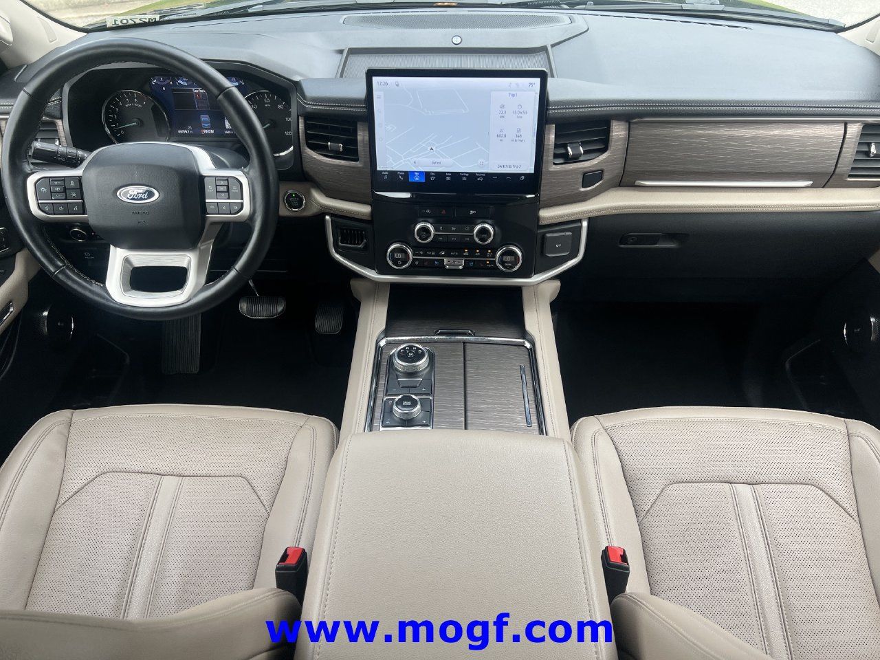 Certified 2024 Ford Expedition Limited AWD/4WD image 5