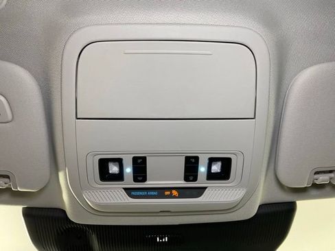 New 2025 Ford Explorer Active w/ Active Comfort Package image 22