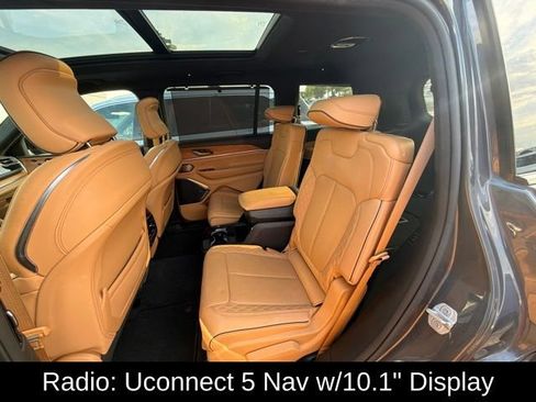 Used 2023 Jeep Grand Cherokee L Summit AWD/4WD image 10