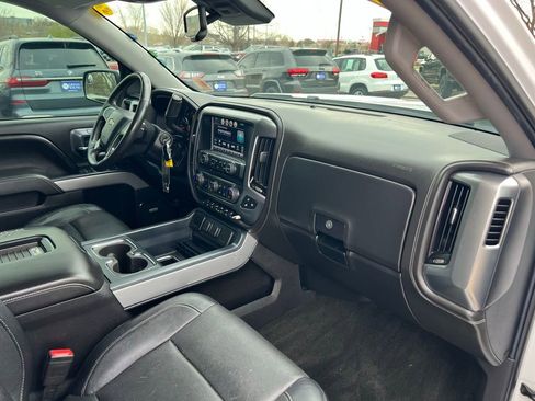 Used 2016 Chevrolet Silverado 1500 LTZ Z71 w/ LTZ Plus Package image 26