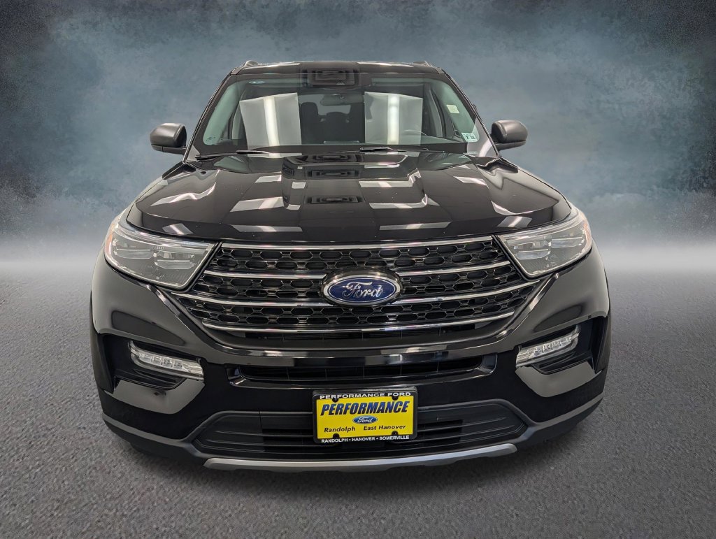 Used 2023 Ford Explorer XLT w/ Equipment Group 202A AWD/4WD image 2